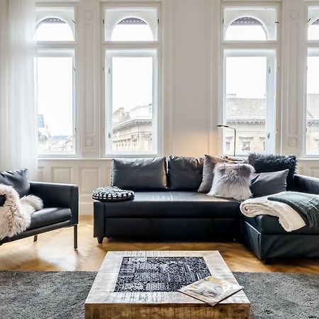 Bpr Luxe De Noir Et Blanc Apartment Будапешт Экстерьер фото